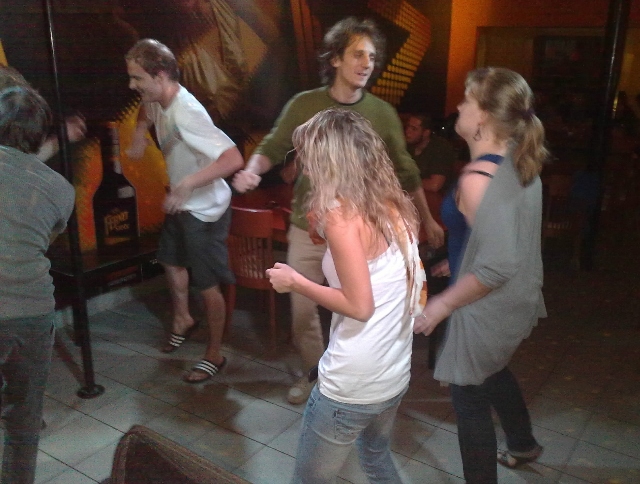 310520123637-001 (640x484)