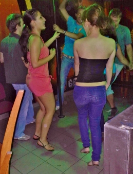 110520123592-001 (259x340)